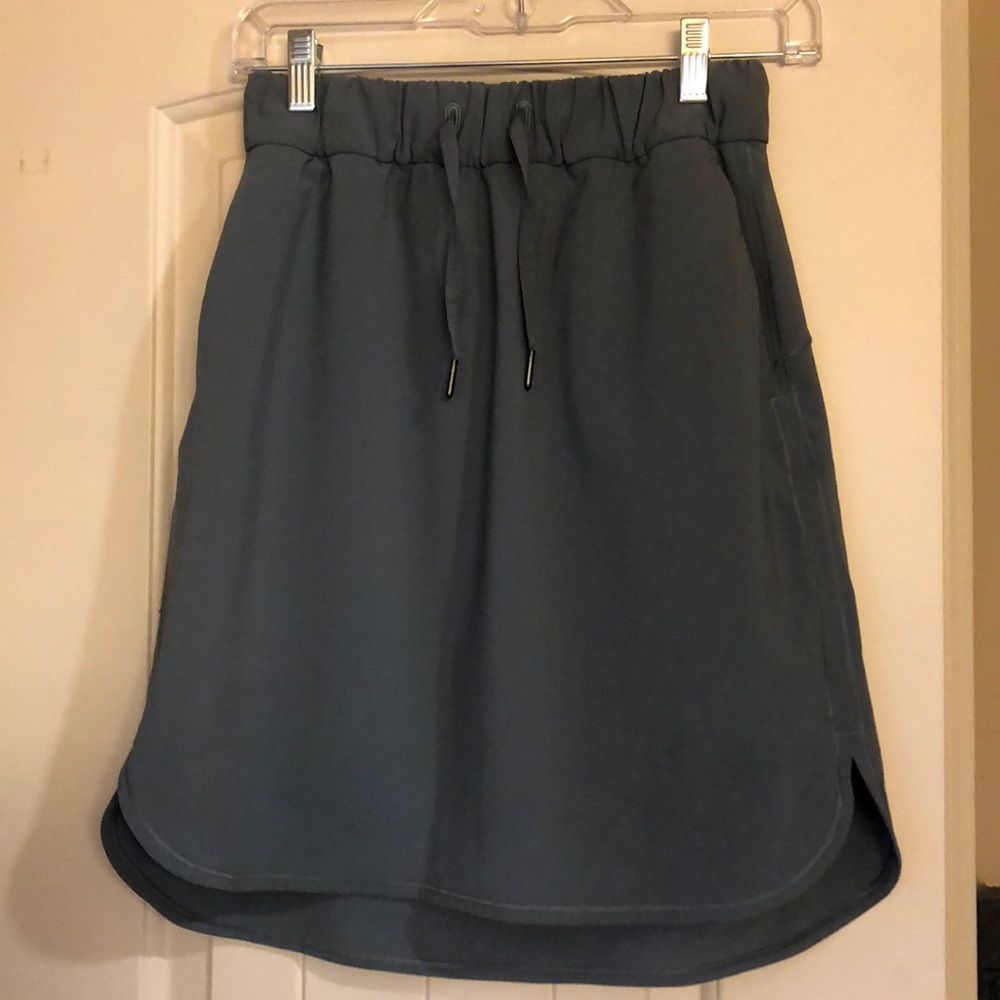 Lululemon On The Fly Woven Skirt